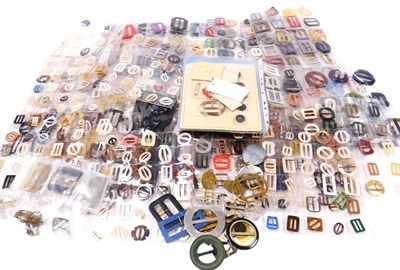 Lot 653 - An extensive collection of early - mid 20thC...