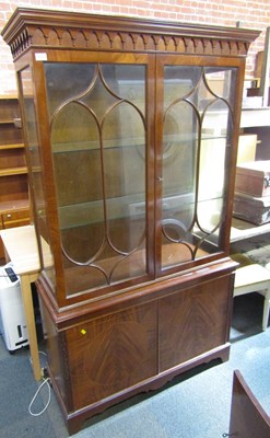Lot 1078 - A Georgian style mahogany display cabinet or...