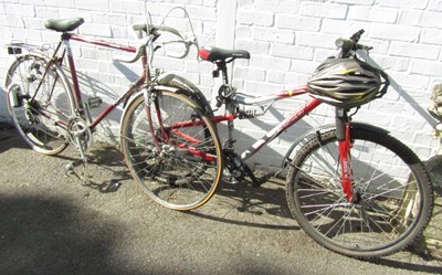 Lot 1134 - A Raleigh Routier racing bike, and a FS26X...