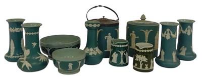 Lot 507 - A group of Dudson Brothers green sprig moulded...