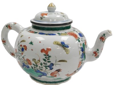 Lot 118 - A late 17thC Kangxi Period Chinese famille...