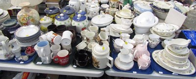 Lot 2092 - Household ceramics, including part coffee...