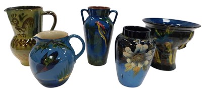 Lot 551 - A group of earthenware pottery, including...