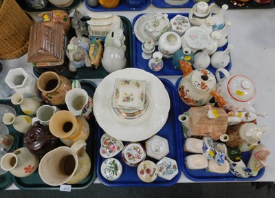 Lot 2273 - Decorative household effects, including...
