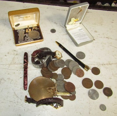 Lot 2227 - Elizabeth II pre decimal coinage, together...