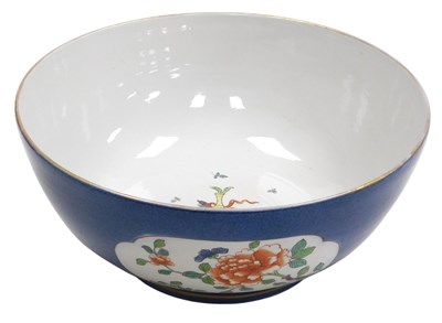 Lot 33 - A Qing dynasty Chinese porcelain powder blue...