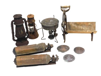 Lot 210 - Miscellaneous Tilly style and other lamps, etc....