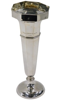 Lot 308 - An Edwardian silver vase, with a faceted...