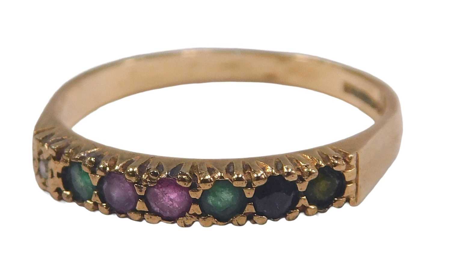Lot 83 - A 9ct gold and seven stone 'dearest' ring,...