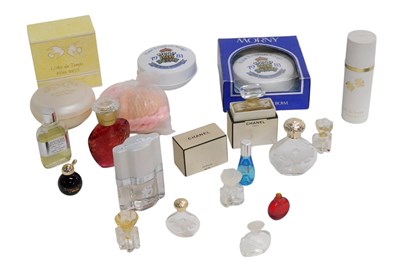 Lot 672 - A collection of perfume bottles. (1 tray)