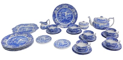 Lot 685 - A Spode Italian pattern part tea and dinner...
