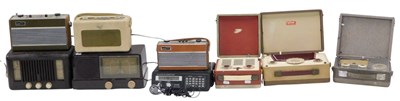 Lot 687 - Various vintage radios, to include Roberts, a...