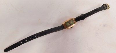 Lot 82 - A ladies 9ct rose gold cased wristwatch,...