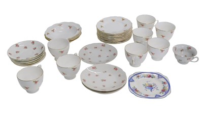 Lot 704 - A Pall Mall ware part tea service, decorated...