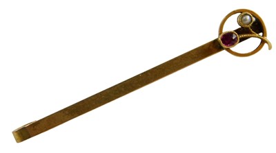 Lot 50 - A 9ct gold ruby and seed pearl bar...