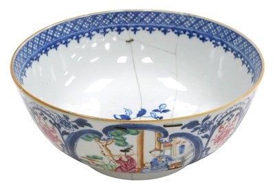 Lot 66 - A Qianlong Chinese export famille rose...