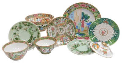 Lot 65 - A group of 19thC and later Chinese porcelain,...