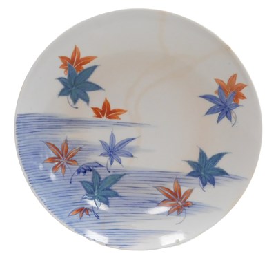 Lot 95 - A Japanese porcelain Nabeshima style dish,...