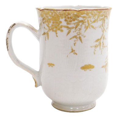 Lot 93 - An 18thC Chinese export porcelain tankard, of...