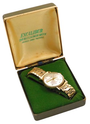 Lot 52 - An Excalibur gentleman's 9ct gold cased...