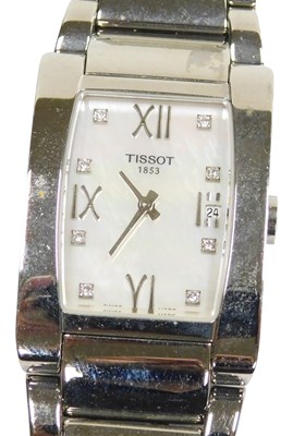 Lot 129 - A Tissot lady's stainless steel cased...