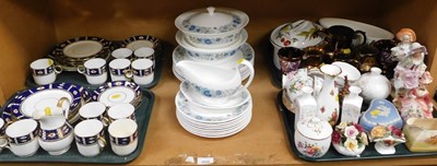 Lot 2028 - A Wedgwood Clementine pattern part dinner...