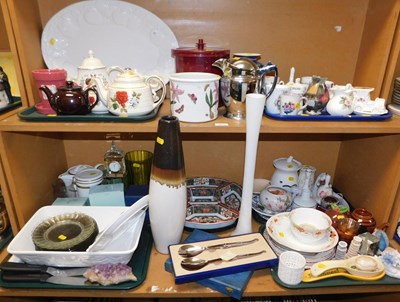 Lot 2039 - General household effects, to include...