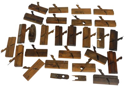 Lot 88 - A group of 19thC and later wooden sash and...