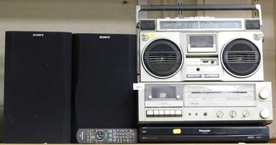 Lot 2071 - A group of sound equipment, comprising a...