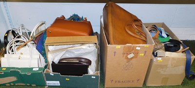 Lot 2102 - Various vintage handbags, travel bags, etc.,...