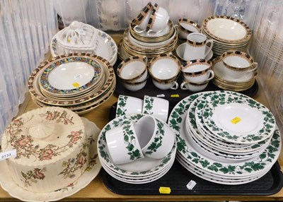 Lot 2133 - Various part tea and dinner wares, to include...