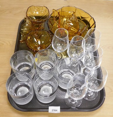 Lot 2164 - Glassware, to include an amber tinted bowl and...