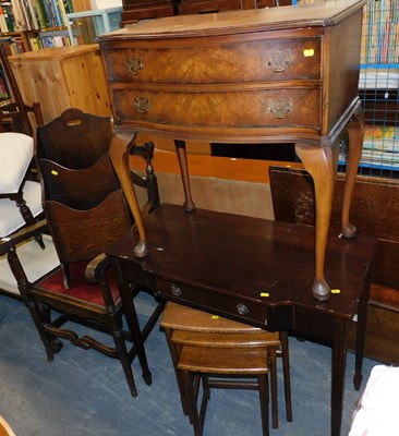 Lot 1096 - A group of furniture, to include an oak nest...