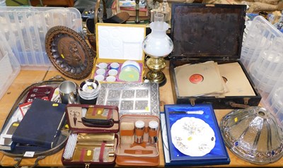 Lot 2204 - General household effects, to include cased...