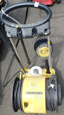Lot 1166 - A Karcher 550M pressure washer.