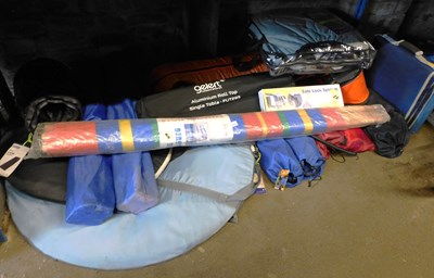 Lot 1183 - Camping related items, to include an Outwell...