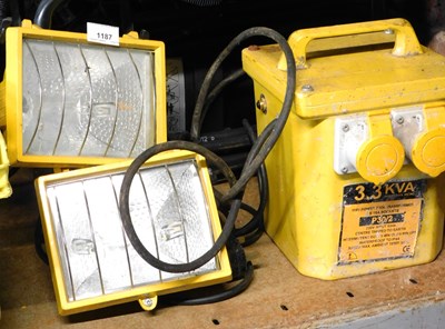 Lot 1187 - A 110v power tool transformer, lighting,...