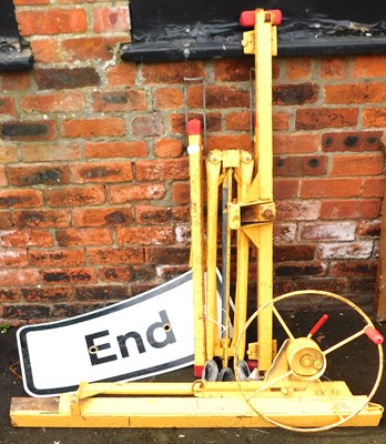 Lot 361 - A drywall lift, together with an End sign.