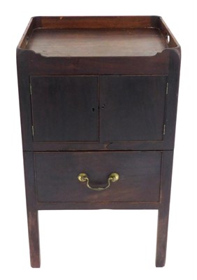 Lot 472 - A George III mahogany tray top commode, with a...