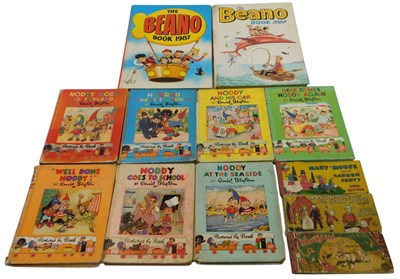 Lot 118 - A group of children's books and annuals, to...