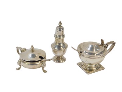 Lot 313 - A George V silver mustard pot, with blue glass...