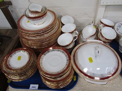 Lot 2002 - A Duchess part dinner and tea service in the...