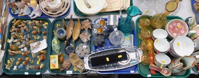 Lot 2034 - Oriental ceramics, in the form of bowls, mugs,...