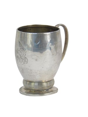 Lot 297 - A George V silver christening tankard,...