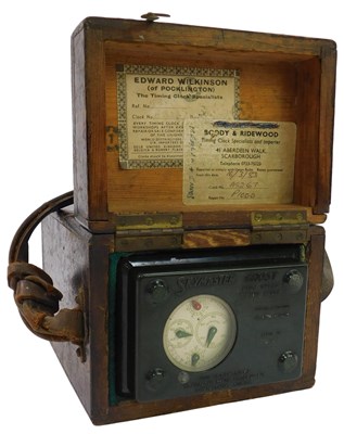 Lot 339 - A Sky Master Ghost High Speed pigeon clock, in...
