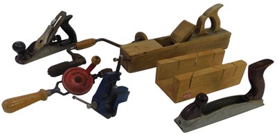 Lot 392 - A group of woodworking related items, to...