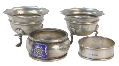 Lot 395 - A pair of late Victorian silver salts, Mappin...