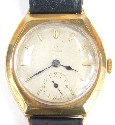 Lot 397 - An Omega gentleman's wristwatch, the circular...