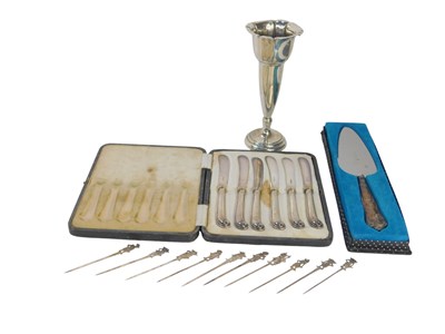 Lot 420 - A group of silver and white metal, comprising...