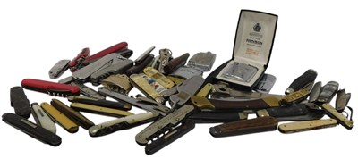 Lot 458 - A collection of pen and fruit knives, to...